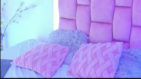 ---DYLAN--- online show from 02-11-25, 12:06