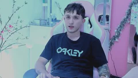 ---DYLAN--- online show from 01-06-26, 04:38