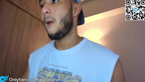 Snapshot of dylanxfun chatting on 09-09-25, 02:05 dylanxfun online show from 09-09-25, 02:05