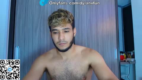 Snapshot of dylanxfun chatting on 10-10-25, 12:31 dylanxfun online show from 10-10-25, 12:31