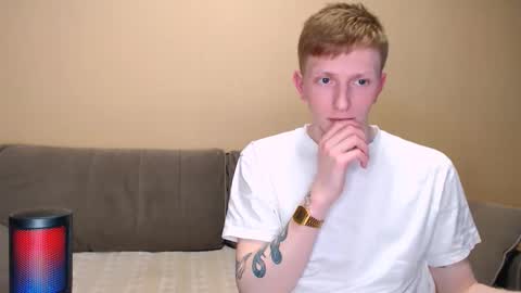 Snapshot of dyrinda chatting on 03-30-26, 07:09 Julia and Dima online show from 03-30-26, 07:09