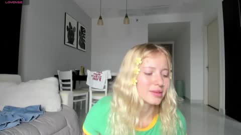 fansly - yourbestbaby online show from 01-05-25, 04:58