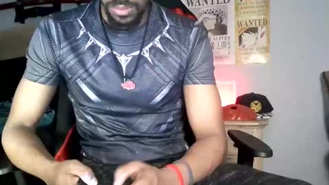 TWITTER   INSTAGRAM    easybreezy20   ONLINE 1230 AM TO 7AM online show from 11-24-25, 06:35