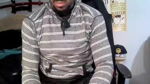 TWITTER   INSTAGRAM    easybreezy20   ONLINE 1230 AM TO 7AM online show from 12-21-25, 05:36