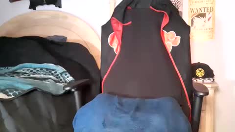 TWITTER   INSTAGRAM    easybreezy20   ONLINE 1230 AM TO 7AM online show from 04-11-26, 07:45