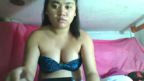 eatallucanpussypinay online show from 10-15-25, 11:38
