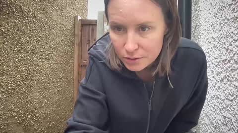 Nadia Ferreira  online show from 10-08-25, 11:08