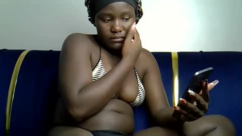 Queen online show from 02-01-26, 07:23