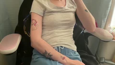 americnbarbie online show from 01-25-25, 07:49