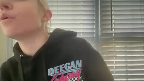 americnbarbie online show from 11-05-25, 12:49