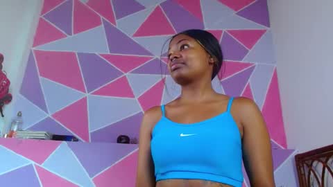 Snapshot of ebony_alika chatting on 02-19-25, 04:44 Alika Ashanti online show from 02-19-25, 04:44