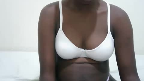Snapshot of ebony_babbe chatting on 11-04-25, 01:59 ebony_babbe online show from 11-04-25, 01:59