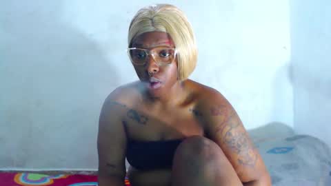 chayna smith online show from 12-26-24, 02:27