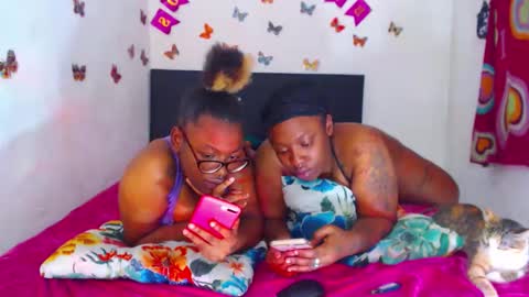 Snapshot of ebony_chayna chatting on 10-10-25, 06:40 chayna smith online show from 10-10-25, 06:40