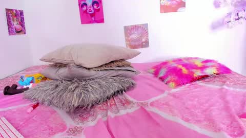 ebony_cute9 online show from 03-01-25, 11:04