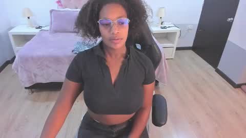 ebony_fantasy2 online show from 10-12-25, 12:15