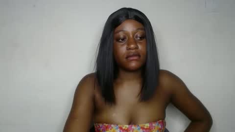 Ella online show from 09-21-25, 12:12