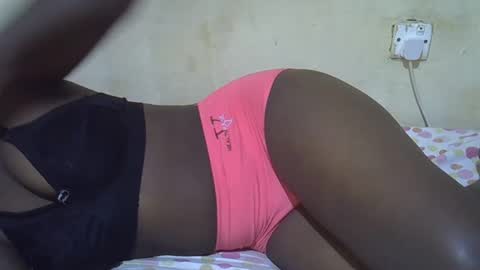 ebony_flower4 online show from 03-04-25, 06:58
