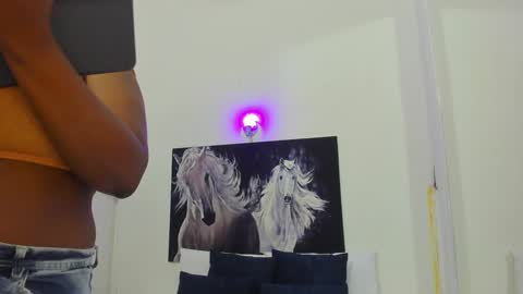 Snapshot of ebony_katterin chatting on 12-23-24, 07:20 ebony_katterin online show from 12-23-24, 07:20