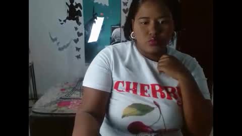 Snapshot of ebony_luna1 chatting on 10-21-25, 12:39 ebony_luna1 online show from 10-21-25, 12:39