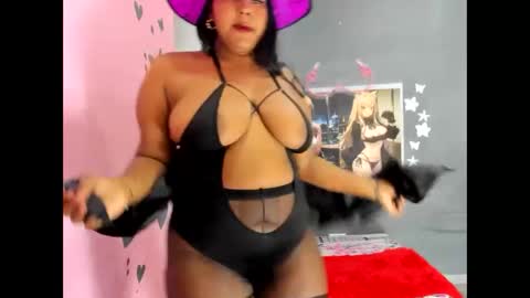 Snapshot of ebony_luna1 chatting on 10-31-25, 06:09 ebony_luna1 online show from 10-31-25, 06:09