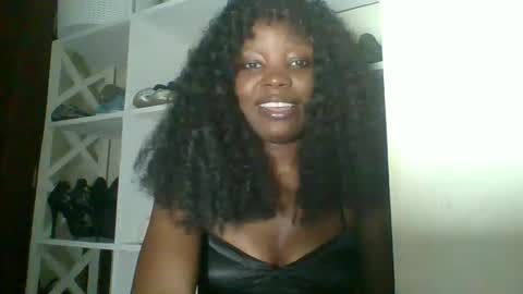 Malikia online show from 12-21-25, 03:41