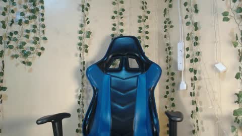 ebony_petite02 online show from 12-23-24, 09:51