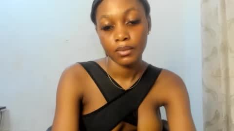 Snapshot of ebony_slimgirl2 chatting on 10-25-25, 06:13 Ebony-slimgirl2 online show from 10-25-25, 06:13