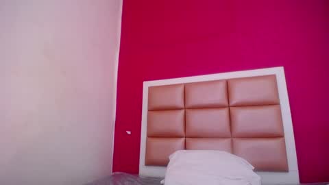 Snapshot of ebony_sugar_mommy chatting on 12-23-24, 09:38 MILENA online show from 12-23-24, 09:38