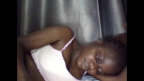 Snapshot of ebony_tasha chatting on 03-01-25, 09:26 tasha online show from 03-01-25, 09:26
