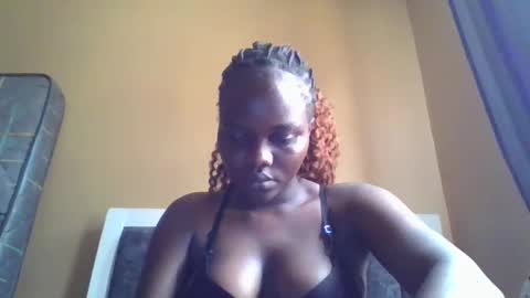 Snapshot of ebony_tasha chatting on 03-09-25, 08:18 tasha online show from 03-09-25, 08:18