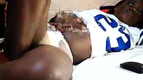 Snapshot of ebony_vellyn20 chatting on 02-17-26, 06:36 ebony_vellyn20 online show from 02-17-26, 06:36