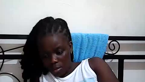 Snapshot of ebony_vellyn20 chatting on 02-25-26, 07:18 ebony_vellyn20 online show from 02-25-26, 07:18