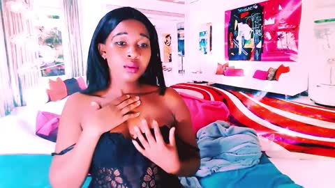 Snapshot of ebonyblisss chatting on 02-14-25, 02:07 Tamia online show from 02-14-25, 02:07