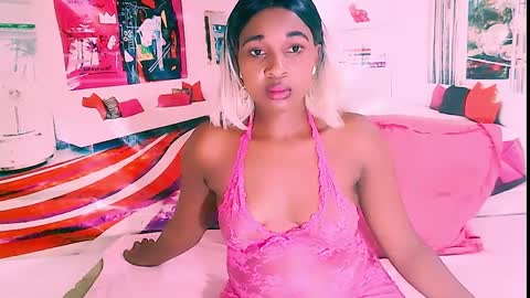 Snapshot of ebonyblisss chatting on 02-25-25, 12:58 Tamia online show from 02-25-25, 12:58