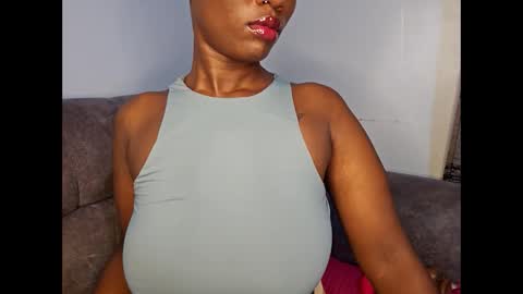 Ebony Melanie online show from 11-17-25, 09:20