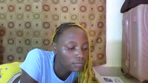 Snapshot of ebonycutegal4 chatting on 01-28-25, 12:32 MELLEN online show from 01-28-25, 12:32