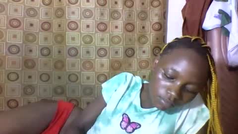 Snapshot of ebonycutegal4 chatting on 01-29-25, 03:26 MELLEN online show from 01-29-25, 03:26