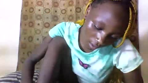 Snapshot of ebonycutegal4 chatting on 01-29-25, 06:28 MELLEN online show from 01-29-25, 06:28