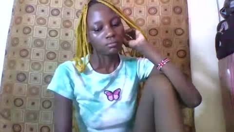 Snapshot of ebonycutegal4 chatting on 01-30-25, 06:24 MELLEN online show from 01-30-25, 06:24