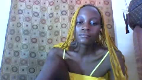Snapshot of ebonycutegal4 chatting on 02-02-25, 09:30 MELLEN online show from 02-02-25, 09:30