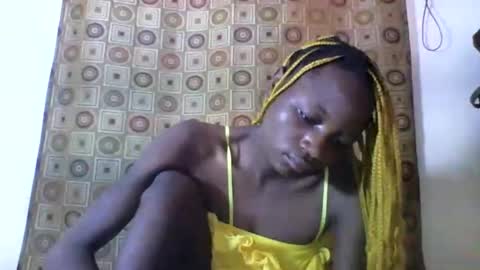 Snapshot of ebonycutegal4 chatting on 02-03-25, 06:24 MELLEN online show from 02-03-25, 06:24