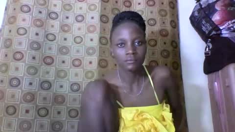 Snapshot of ebonycutegal4 chatting on 02-10-25, 03:53 MELLEN online show from 02-10-25, 03:53