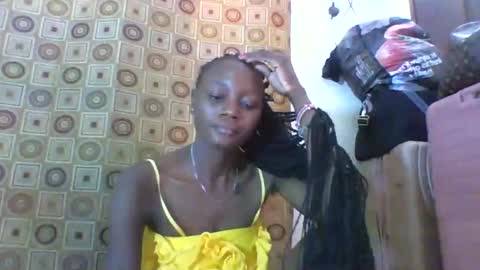 Snapshot of ebonycutegal4 chatting on 02-11-25, 09:53 MELLEN online show from 02-11-25, 09:53