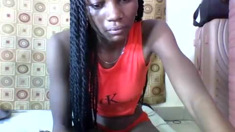 Snapshot of ebonycutegal4 chatting on 02-14-25, 05:41 MELLEN online show from 02-14-25, 05:41
