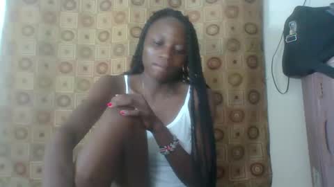 Snapshot of ebonycutegal4 chatting on 02-18-25, 07:19 MELLEN online show from 02-18-25, 07:19