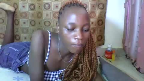 Snapshot of ebonycutegal4 chatting on 03-06-25, 08:30 MELLEN online show from 03-06-25, 08:30