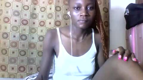 Snapshot of ebonycutegal4 chatting on 03-07-25, 06:43 MELLEN online show from 03-07-25, 06:43