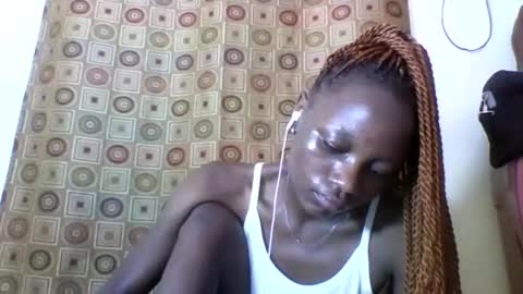 Snapshot of ebonycutegal4 chatting on 03-08-25, 06:10 MELLEN online show from 03-08-25, 06:10