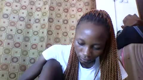 Snapshot of ebonycutegal4 chatting on 03-11-25, 06:10 MELLEN online show from 03-11-25, 06:10